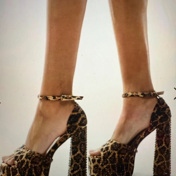 JUST ARRIVED; Azalea Wang Wilmore Leopard Rhinestone Platform SZ 10 Orig $190 - Picture 2 of 15